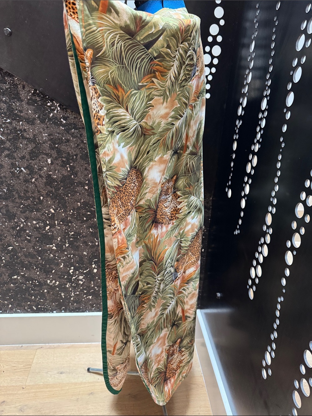 Vintage Leopard & Palm Caftan — Green & Rust - Picture 5 of 9